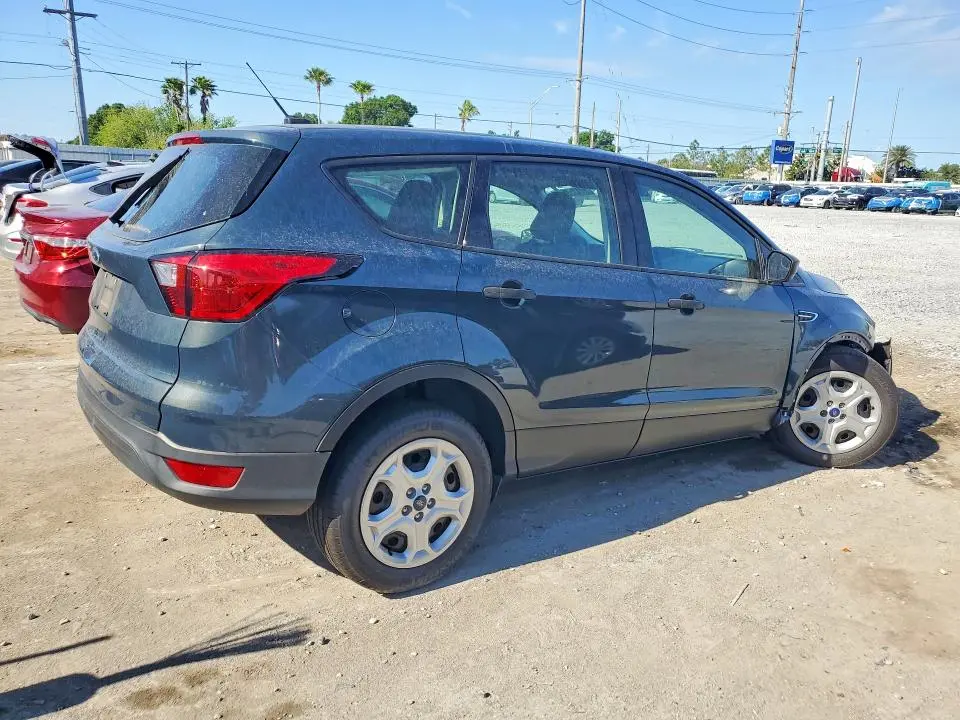 2019 FORD ESCAPE S  