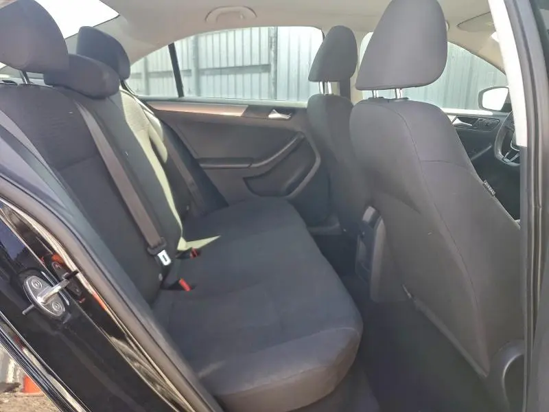 2015 VOLKSWAGEN JETTA SE  