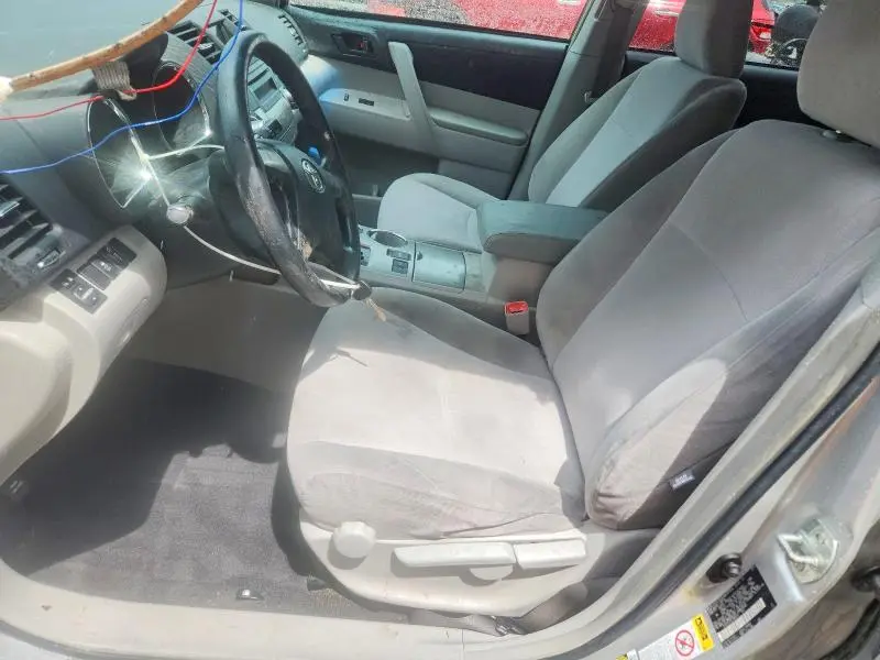 2012 TOYOTA HIGHLANDER BASE  