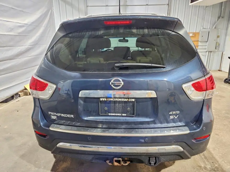 2016 NISSAN PATHFINDER SV  