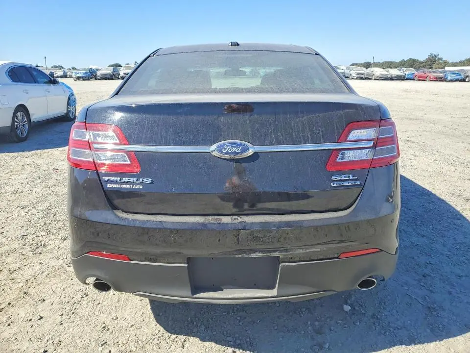 2018 FORD TAURUS SEL  