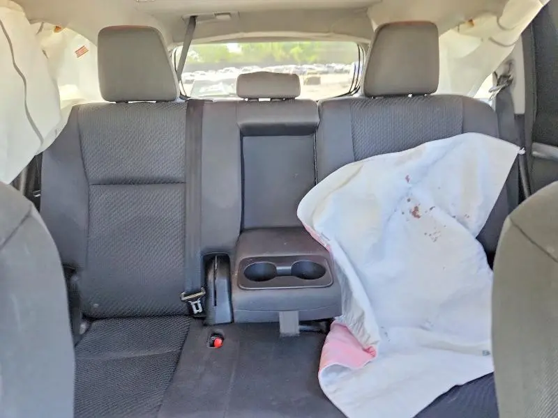 2014 TOYOTA HIGHLANDER LE  