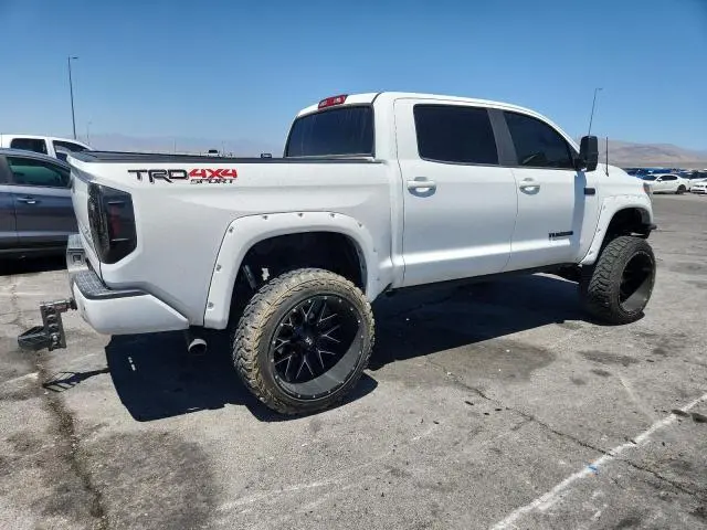 2018 TOYOTA TUNDRA CREWMAX SR5  