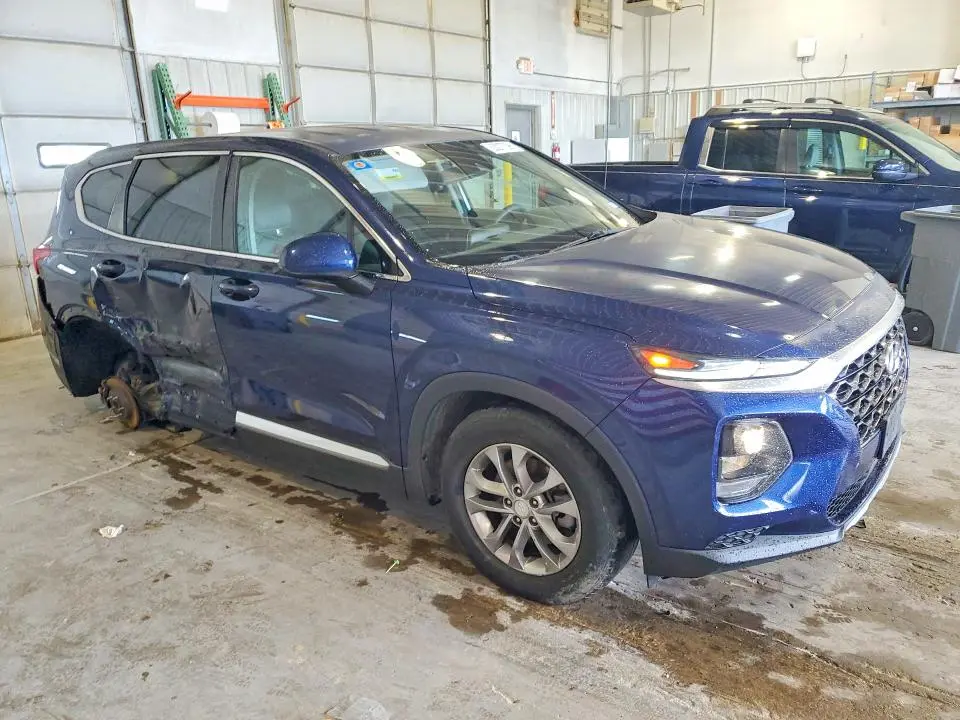 2019 HYUNDAI SANTA FE SE  