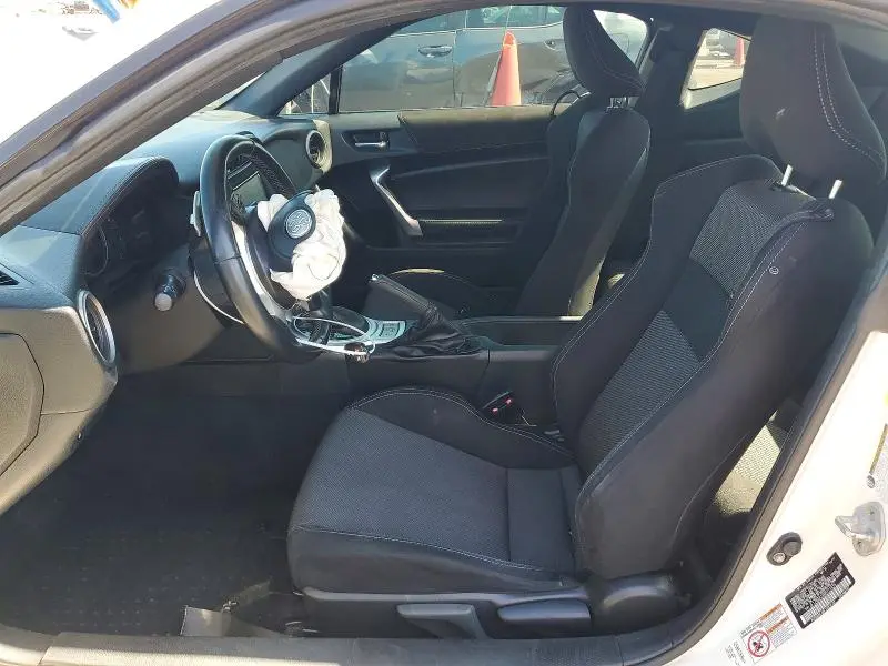 2017 TOYOTA 86 BASE  