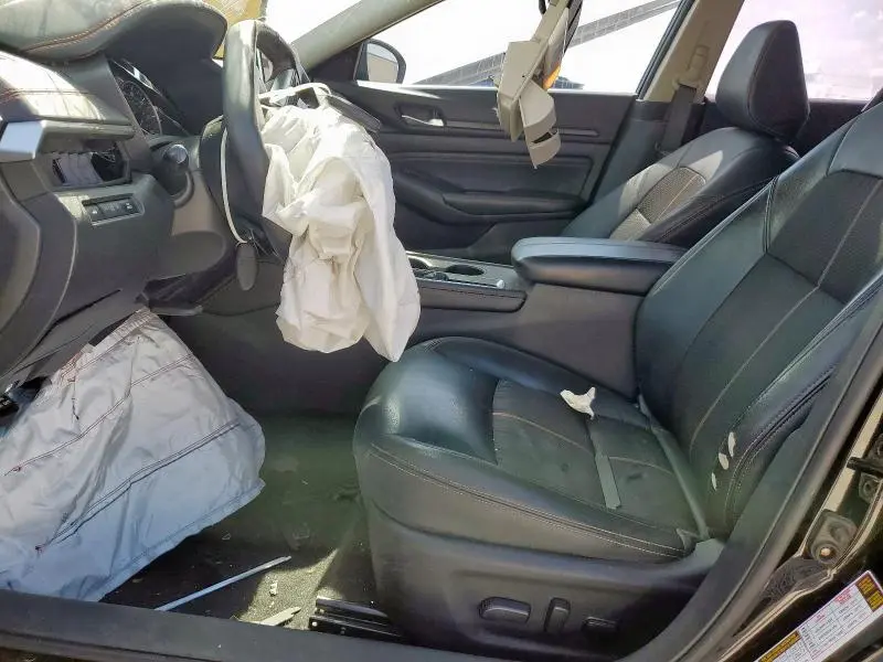 2022 NISSAN ALTIMA SR  