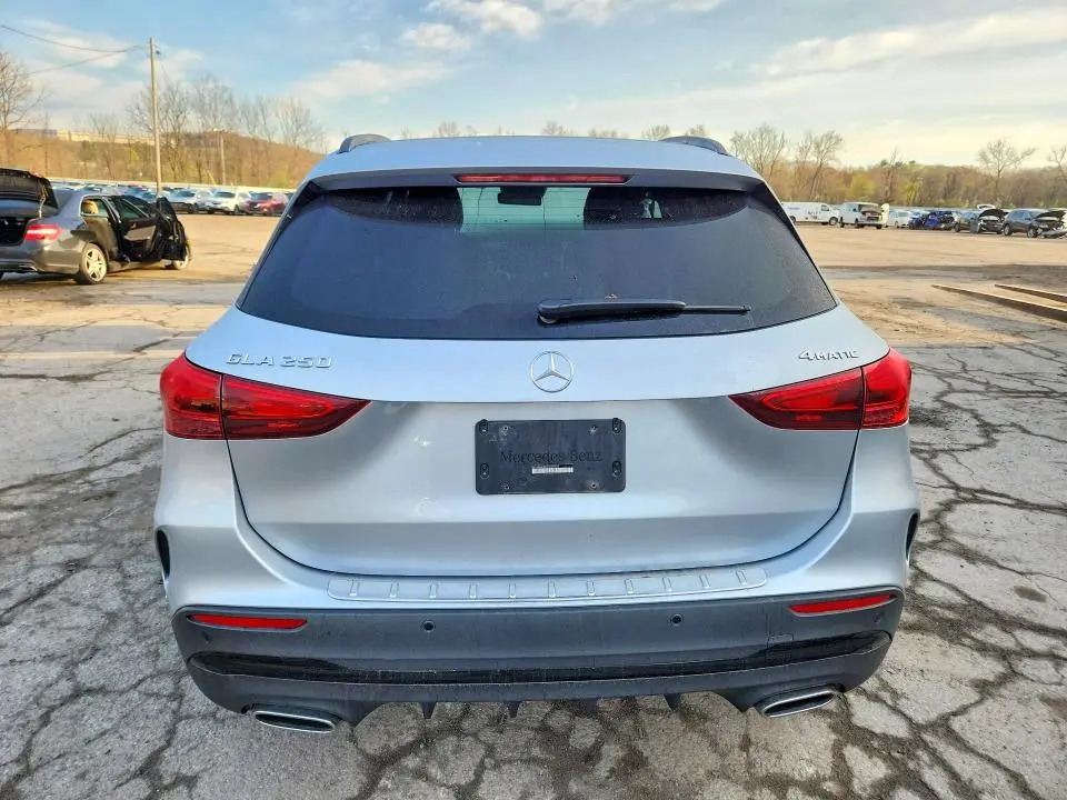 2024 MERCEDES-BENZ GLA 250 4MATIC  