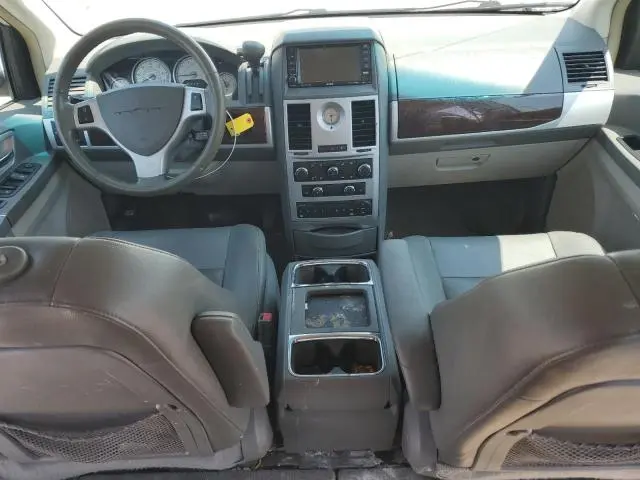 2010 CHRYSLER TOWN & COUNTRY TOURING  
