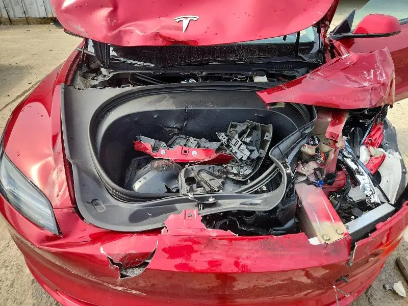 2025 TESLA MODEL 3   