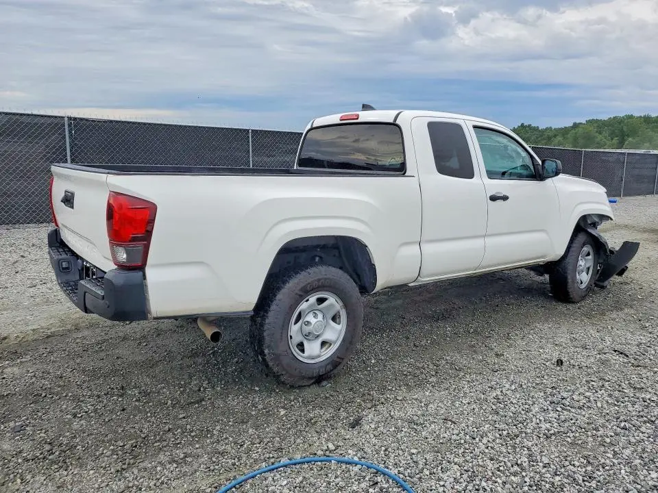 2021 TOYOTA TACOMA SR  