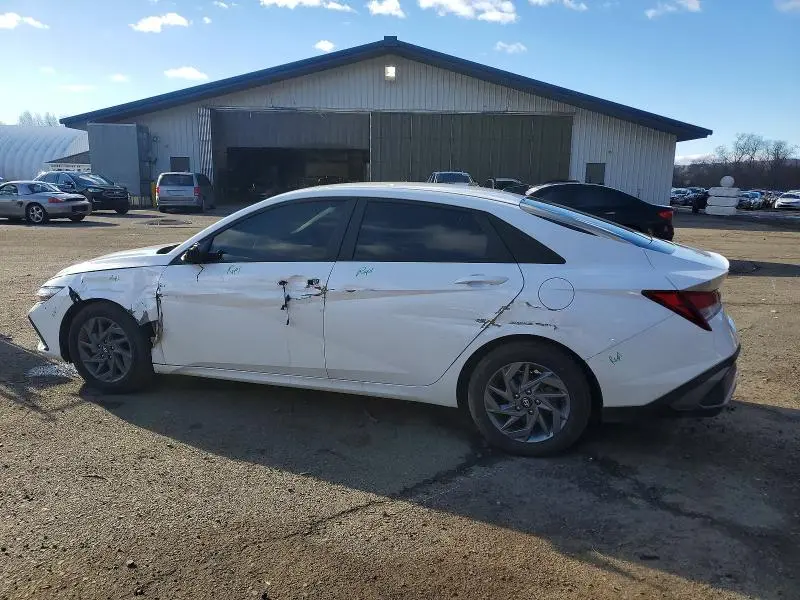 2024 HYUNDAI ELANTRA SEL  