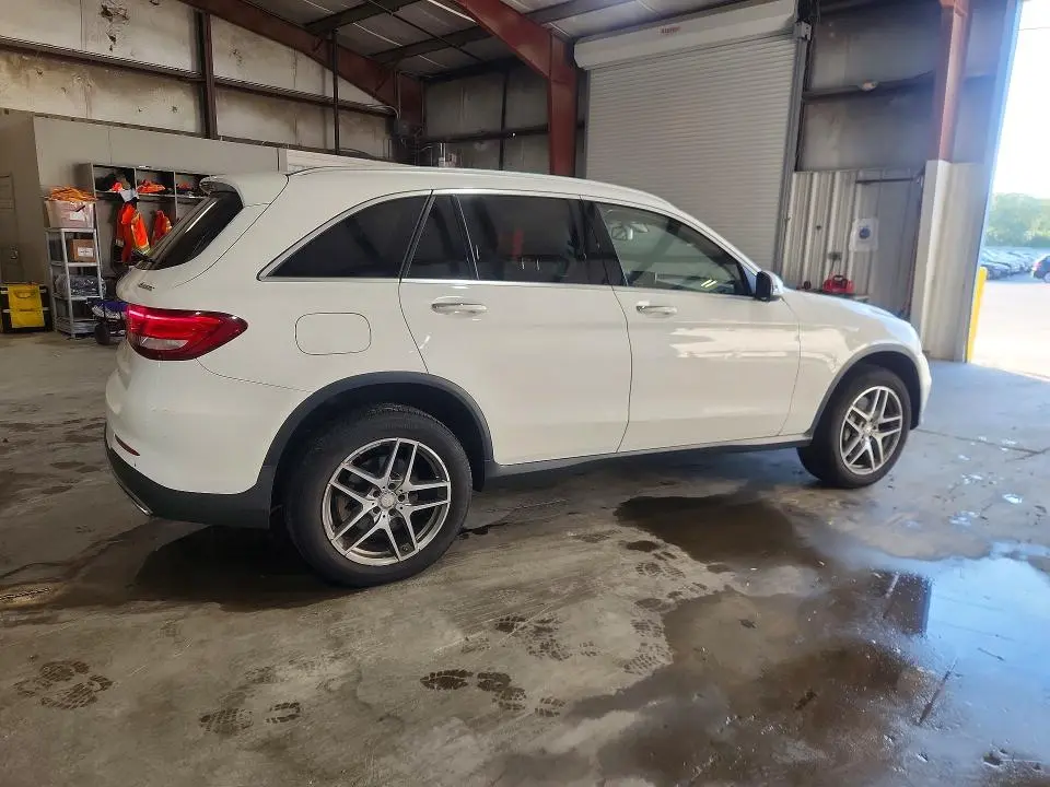 2016 MERCEDES-BENZ GLC 300 4MATIC  