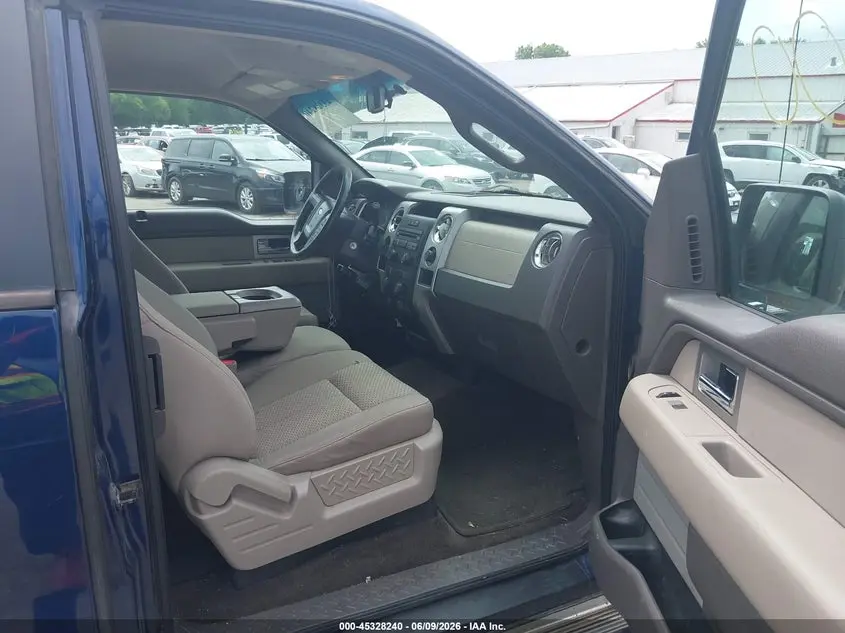 2010 FORD F-150 XLT