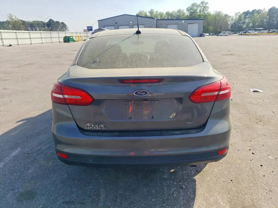 2018 FORD FOCUS SE  