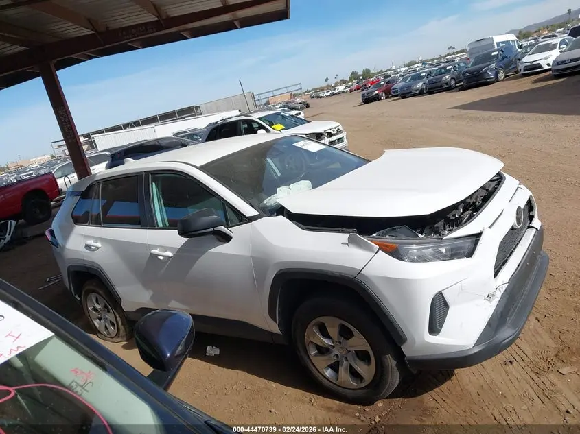 2022 TOYOTA RAV4 LE