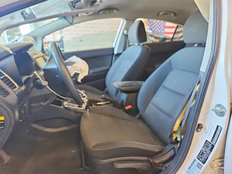 2018 KIA FORTE LX  