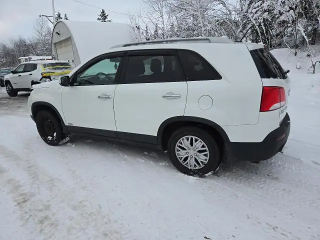 2012 KIA SORENTO BASE  