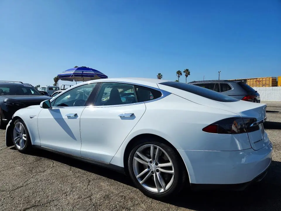 2013 TESLA MODEL S   