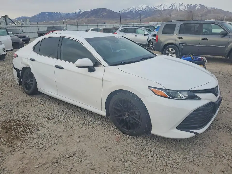 2019 TOYOTA CAMRY LE  
