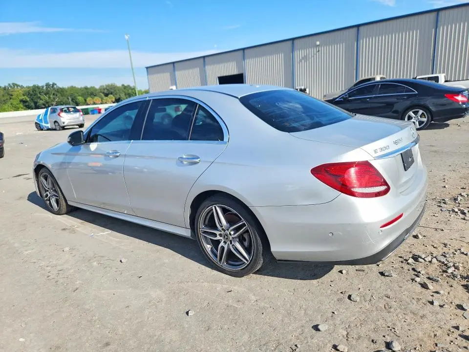 2018 MERCEDES-BENZ E 300  