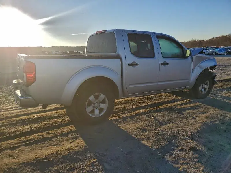 2011 NISSAN FRONTIER S  