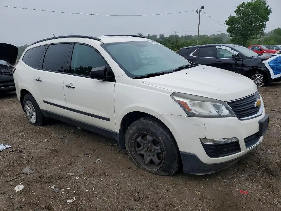 2015 CHEVROLET TRAVERSE LS  