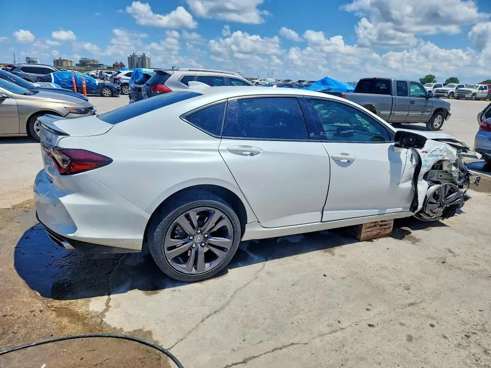 2022 ACURA TLX TECH A  