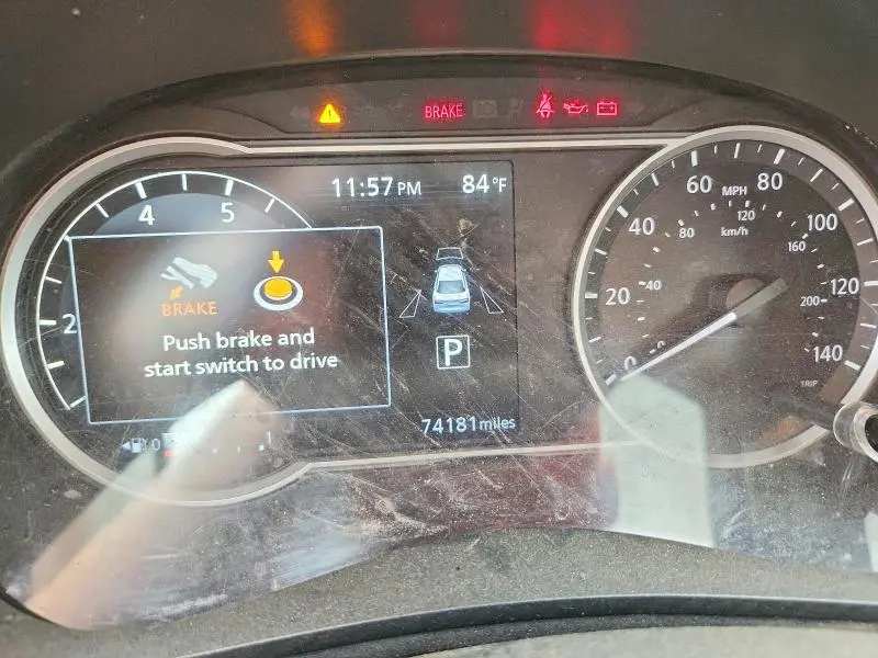 2020 NISSAN VERSA SV  