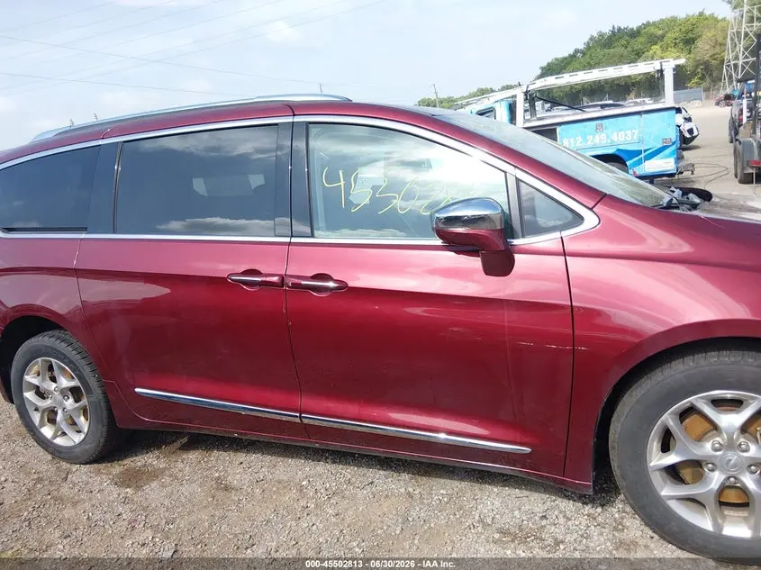 2019 CHRYSLER PACIFICA LIMITED