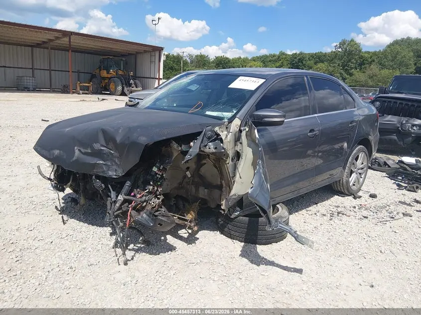 2013 VOLKSWAGEN JETTA 2.0L TDI