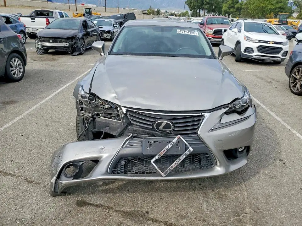 2016 LEXUS IS 200T BASE  
