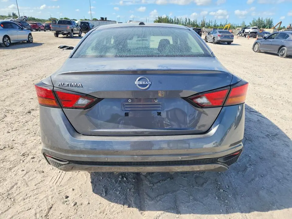 2026 NISSAN ALTIMA SV  