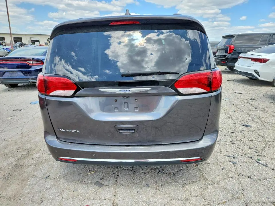 2018 CHRYSLER PACIFICA TOURING L  