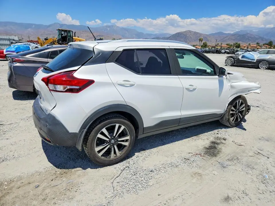 2020 NISSAN KICKS SV  