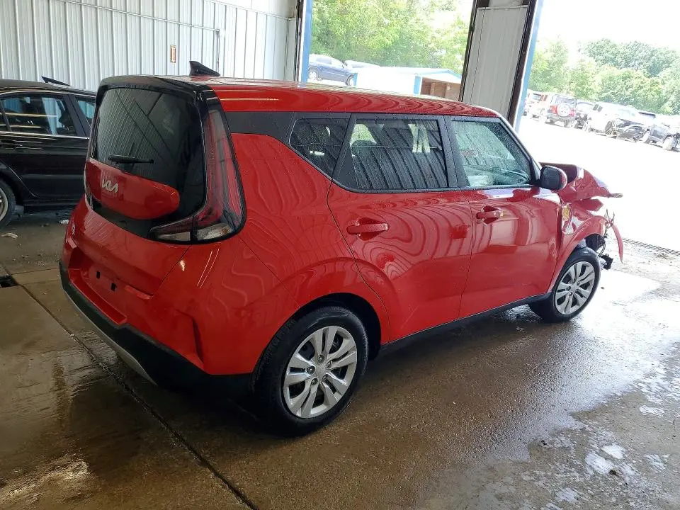 2025 KIA SOUL LX  