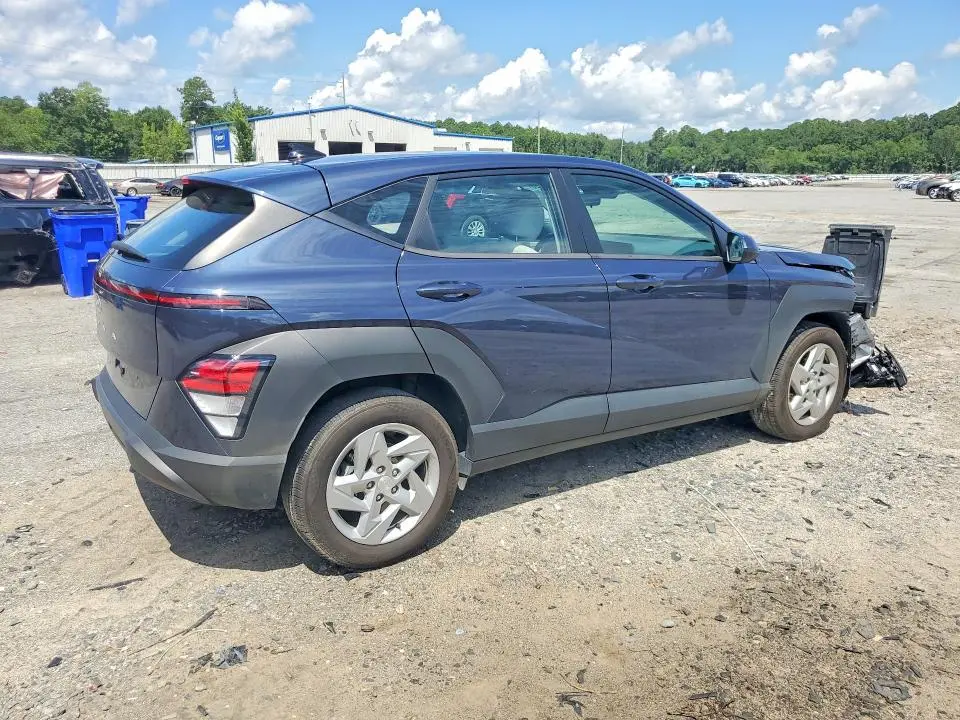 2025 HYUNDAI KONA SE  