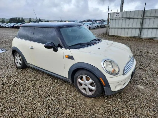 2010 MINI COOPER   