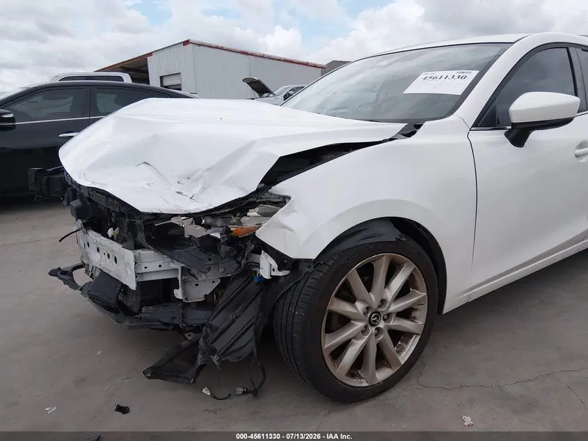 2017 MAZDA MAZDA3 GRAND TOURING