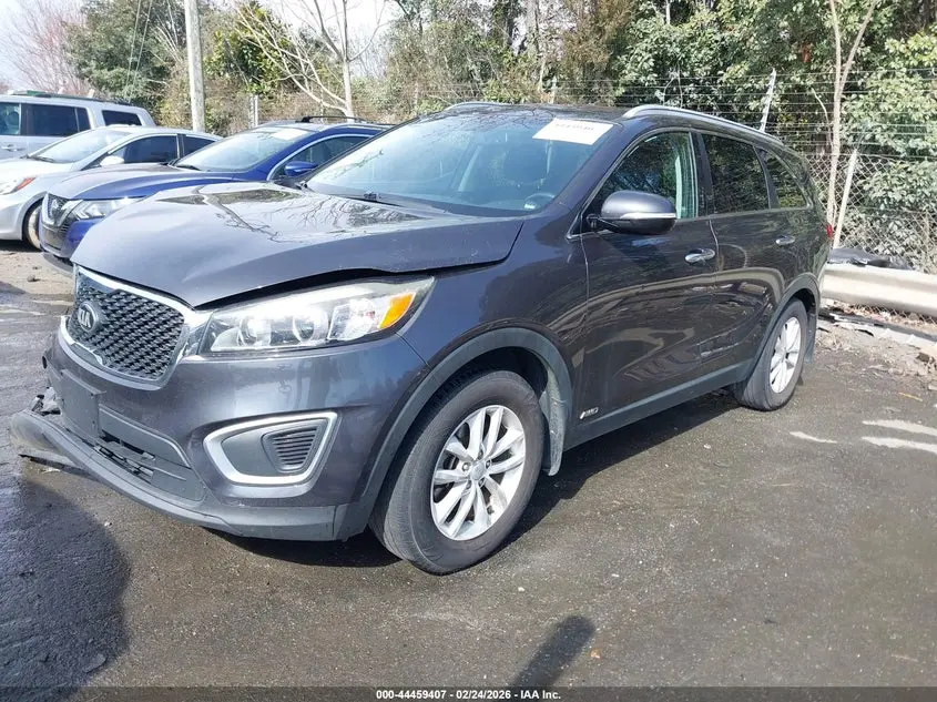 2017 KIA SORENTO 2.4L LX
