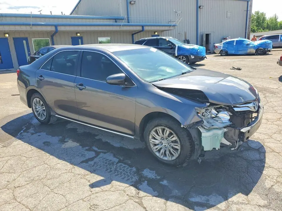 2014 TOYOTA CAMRY LE  