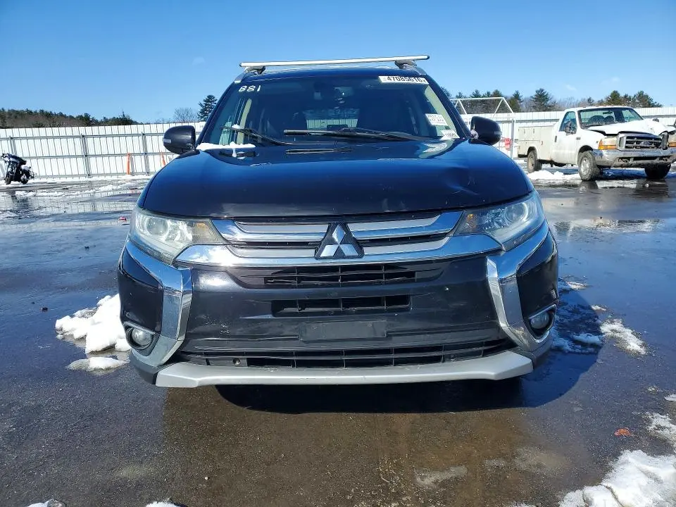 2017 MITSUBISHI OUTLANDER SE  