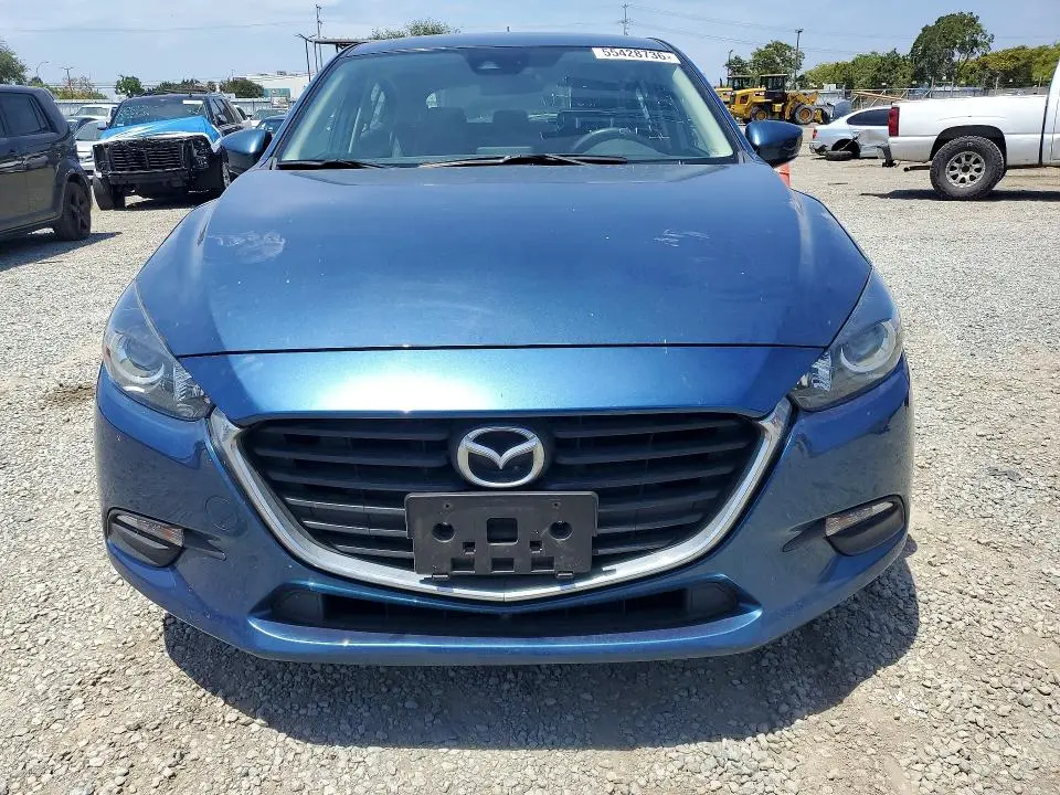 2018 MAZDA 3 TOURING  
