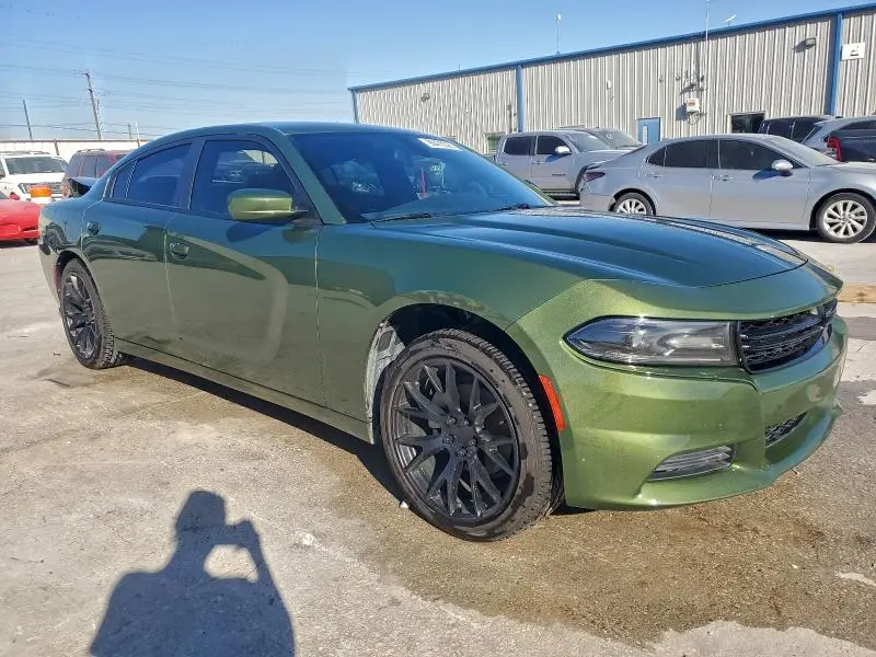 2021 DODGE CHARGER SXT  