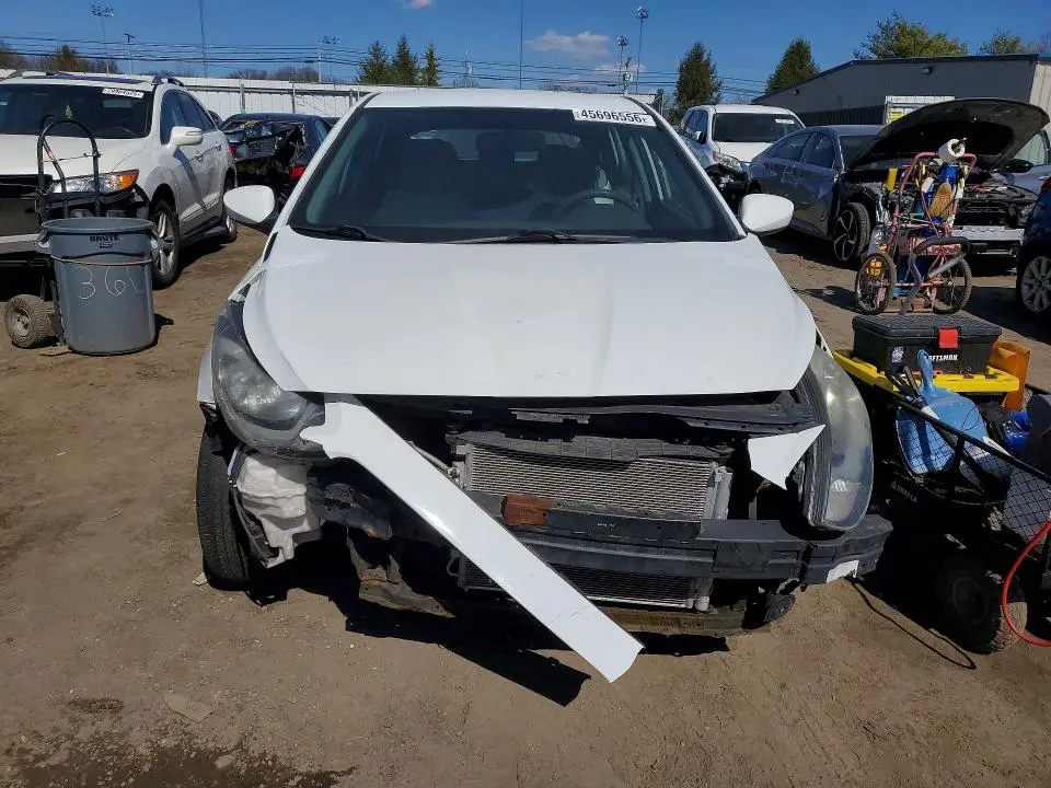 2013 HYUNDAI ACCENT GS  