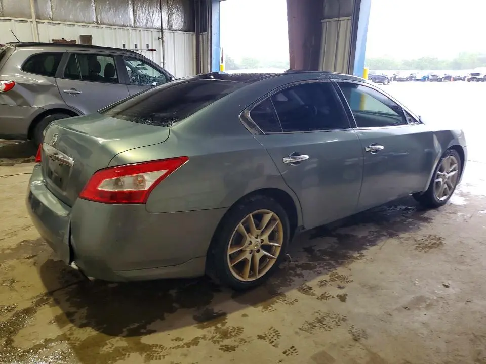 2010 NISSAN MAXIMA 3.5 S  