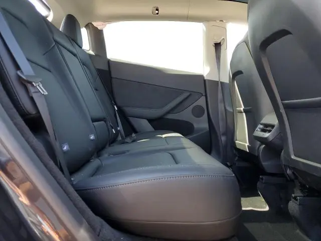 2025 TESLA MODEL Y 