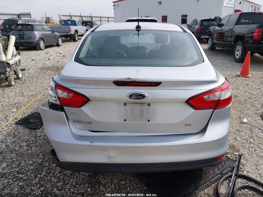 2012 FORD FOCUS SE