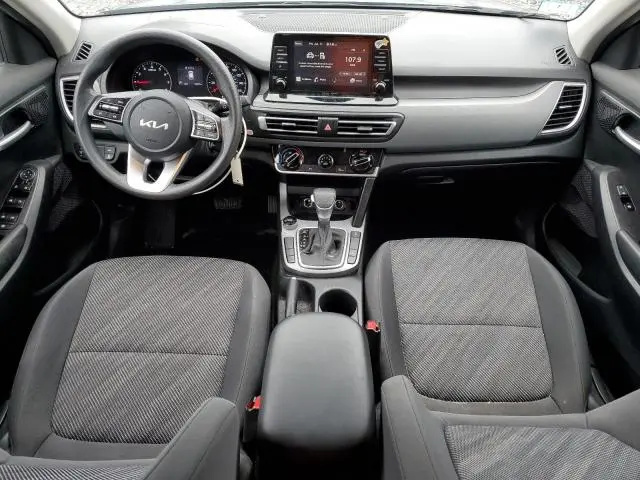2023 KIA SELTOS LX  