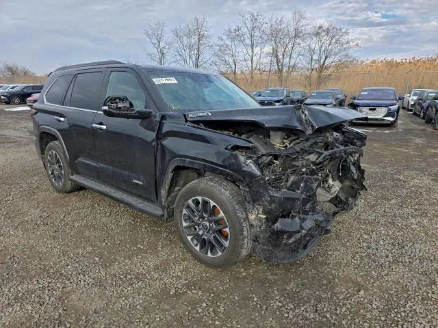 2023 TOYOTA SEQUOIA SR5  