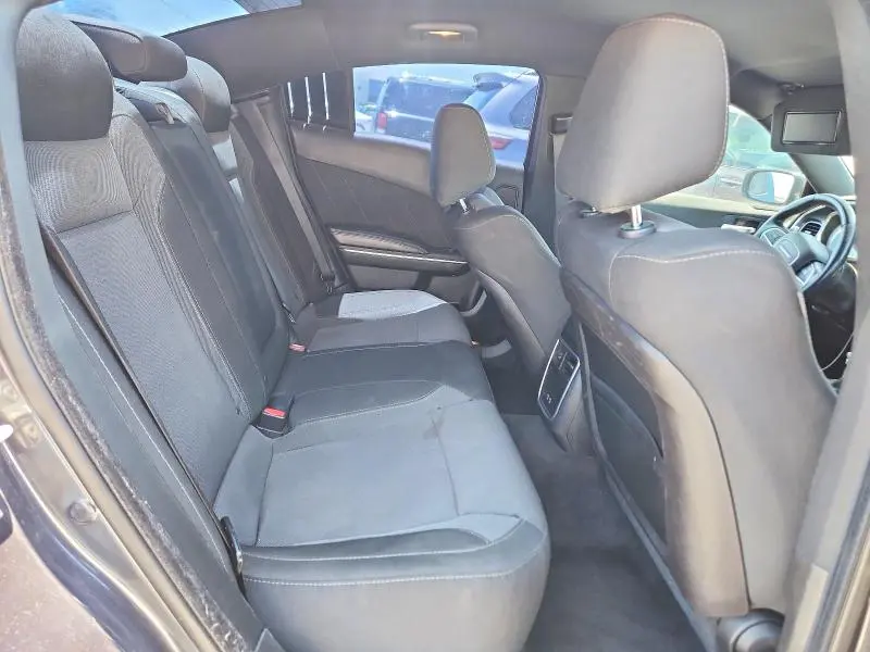 2016 DODGE CHARGER SXT  